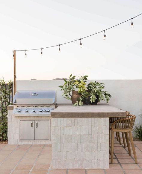 Pure Salt Interiors on Instagram: “The weekend starts now! The BBQ and bartop in my backyard at #casalincoln is all kinds of dreamy with all the Saltillo tile and textured…” Pure Salt Interiors, Outdoor Bbq Kitchen, Backyard Renovations, Backyard Kitchen, Backyard Remodel, Outdoor Kitchen Patio, Backyard Inspiration, Backyard Inspo, Outdoor Kitchens