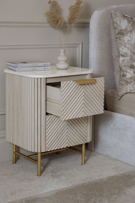 Bedroom Side Table Ideas, Mango Wood Bedside Tables, Side Table Styling, Bedside Table Decor, Side Tables For Bedroom, Bedside Table Design, Wood Bedroom Furniture, Drawer Bedside Table, Wood Bedside Table