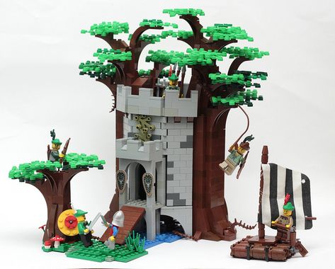 6077: Forestmen's River Fortress-Redux | Also for theMocAtha… | Flickr Lego Forestmen, Forest Hideout, Lego Fairy, Medieval Lego, Lego Minifigure Display, Lego Tree, Lego Iron Man, Lego Medieval, Medieval Castles