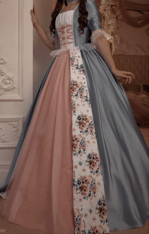 Disney Princess Dress Inspired, Princess Clothing Aesthetic, Princess Costumes Aesthetic, Princess And The Pauper Dress Pattern, Erika Princess And The Pauper Aesthetic, Barbie Princess And The Pauper Dresses, Princess Dresses Disney, Barbie Dress Inspired, Rapunzel Style Dress