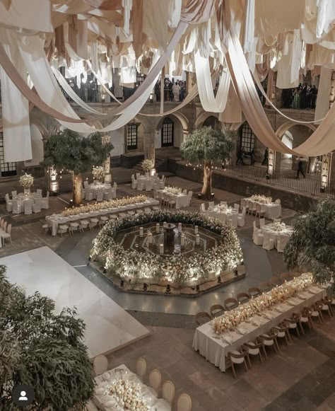 White Wedding Decorations, Retail Architecture, Wedding Stage Design, Creative Event, Event Inspiration, Wedding Stage, Wedding Deco, Anniversary Parties, Dream Home Design