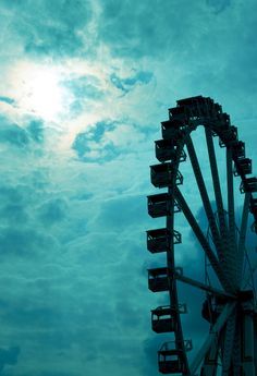 Teal Aesthetic, Turquoise Aesthetic, Ferris Wheels, Shades Of Teal, Shades Of Turquoise, Amusement Parks, Aqua Turquoise, Teal Turquoise, Tiffany Blue