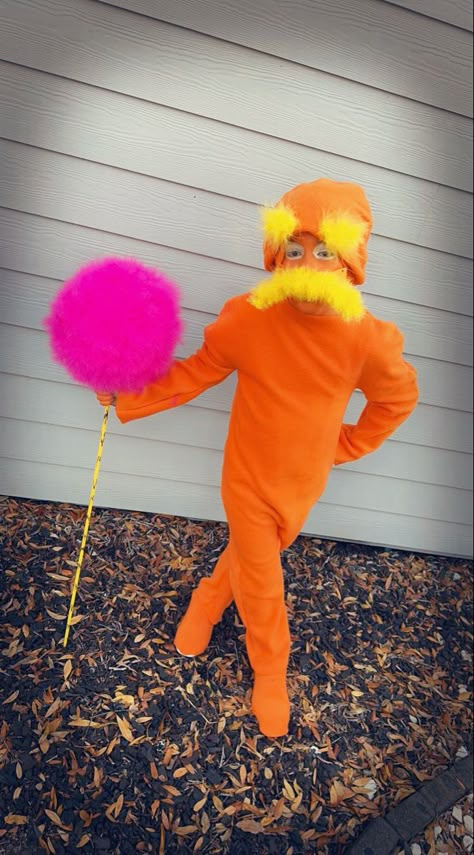 Homemade Lorax Costume, Lorax Halloween Costumes Women, The Lorax Costume Diy, Lorax Thneeds, Lorax Trunk Or Treat, Lorax Outfit, Lorax And Onceler Costume, Girls Group Halloween Costumes, The Lorax Halloween Costume