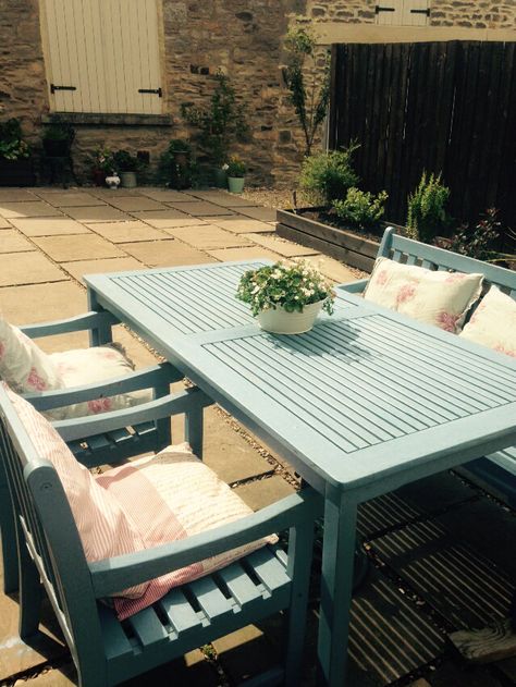 Garden table and chairs painted using Cuprinol primrose. Shabby chic cushions. Paint Garden Furniture, Upcycled Garden Furniture, Outdoor Table Painting Ideas, Painting Garden Furniture, Painted Outdoor Table, Painted Garden Table, Painted Garden Furniture, Garden Diy Furniture, Painted Outdoor Furniture