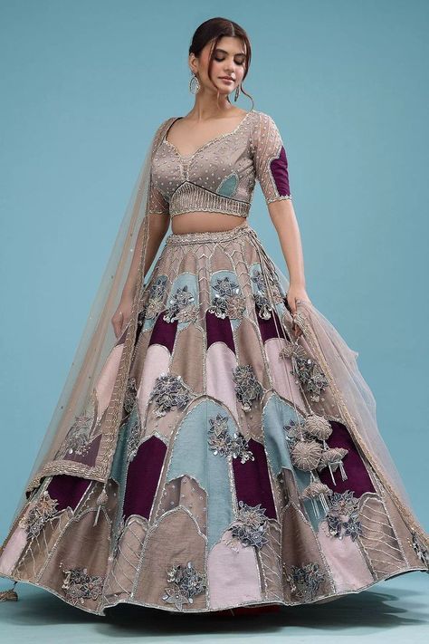 Trending Lehenga Designs, Lehenga Designs Latest, Latest Bridal Lehenga Designs, Bridal Lehenga Designs, Latest Bridal Lehenga, Wedding Lehenga Designs, Lehenga Designs Simple, Indian Bride Outfits, Designer Bridal Lehenga