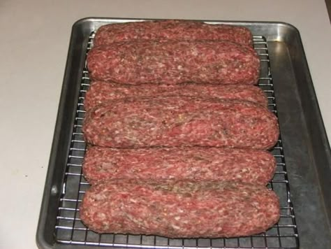 Homemade Salami, Homemade Summer Sausage, Deli Meat Recipes, Deli Recipes, Summer Sausage Recipes, Salami Recipes, Sausage Making Recipes, Homemade Sausage Recipes, Sausage Seasoning