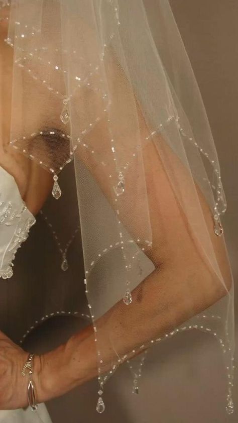 Wedding Ideas Dresses, Diamond Veil, Right Wedding Dress, Bridal Essentials, Dream Wedding Ideas, Unique Wedding Veils, Unique Veil, Beaded Veils, Shredded Paper