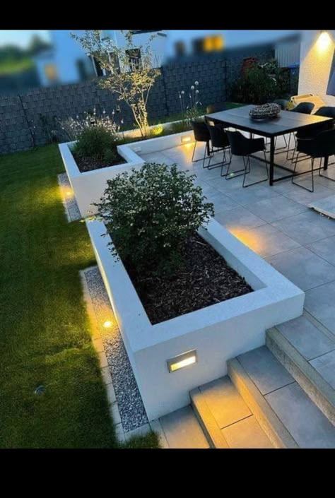 Front Yard Landscaping Hardscape, Sloped Backyard Seating Area, Sloped Side Yard Landscaping, Rectangle Backyard Ideas, Backyard Landscaping Modern, Modern Backyard Landscaping, Back Garden Design, Backyard Seating, Backyard Renovations