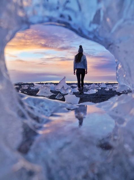 Iceland Photoshoot Ideas, Iceland Instagram Pictures, Iceland Photo Ideas, Iceland Photoshoot, Couples Travel Photography, Iceland Pictures, Iceland Winter, Iceland Vacation, Iceland Trip