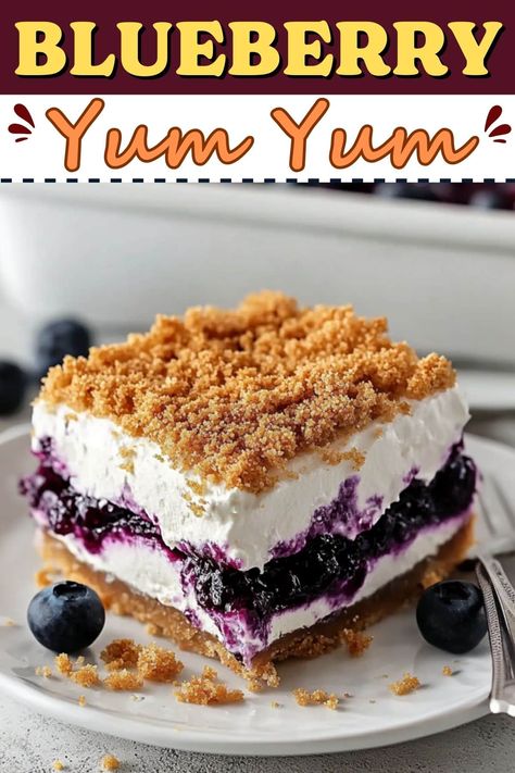 No-bake Blueberry Yum Yum features a buttery graham cracker crust, creamy filling, and sweet blueberry topping. Perfect for parties, potlucks, and more! Blueberry Yum Yum Dessert, Blueberry Yum Yum Recipe Easy, Fresh Blueberry Desserts, Blueberry Yum Yum Recipe, Blueberry Dessert Ideas, Blueberry Delight Dessert, Christmas Potluck Desserts, 13x9 Desserts, Easy Blueberry Dessert