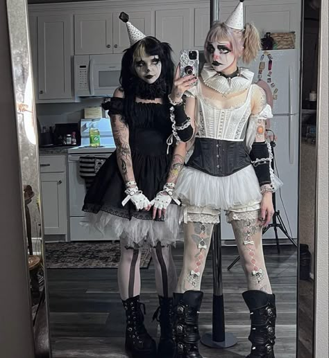 Doll Costume Ideas For Women, Halloween Costumes With Dark Hair, Creepy But Cute Halloween Costumes, Women Halloween Costume Scary, Womens Scary Clown Costume, Icp Halloween Costume Ideas, Art The Clown Female Costume, Spooky Outfits Halloween, Diy Halloween Costumes Clown