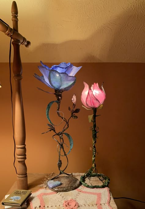 Tabletop Lamp, Lamp Flower, Butterfly Lamp, Tulip Lamp, Fairy Room, Lampe Art Deco, Lamp Pink, Table Top Lamps, Flower Lamp