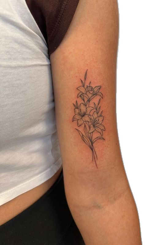 Realistic Bouquet Tattoo, Flower Tattoo Behind Arm Above Elbow, Small Flower Tattoo Cover Up, Tennessee Flower Tattoo, Water Lily July Tattoo, Flower Tattoos Women Arm, Flower Tattoo Over Scar, Lily Flower Arm Tattoo, Daisy And Lilly Tattoo