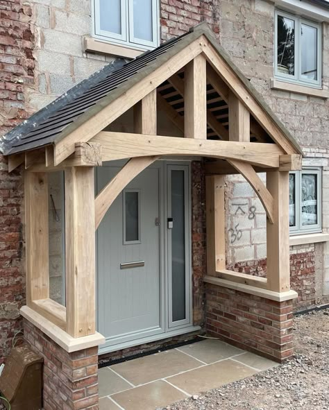 Looking for a stylish new porch in solid oak? We can supply in kit form for you to fit, or we can supply and fit, including any required brickwork etc. Just drop us a message and we’ll be happy to provide you with a bespoke quotation. #oakporch Oak Porch Bungalow, Wooden Porch Canopy, Green Oak Porch, Oak Canopy Porch, Oak Front Porch Ideas Uk, House Exterior With Front Porch, Oak Porches Timber Frames, Front Door Archway, Front House Extension Ideas