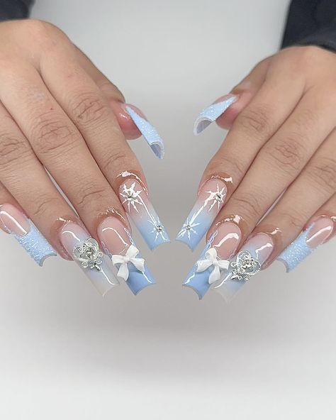 nailsonglo Baby Blue Butterfly, Cinderella Nails, Blue Prom Nails, Blue Christmas Nails, Blue And Silver Nails, Prom Nails Silver, Quinceanera Nails, Blue And White Nails, Light Blue Nails