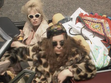 The best outfits are always Eddie and Patsy inspired. Absolutely Fabulous Quotes, Patsy And Eddie, Patsy And Edina, Edina Monsoon, Patsy Stone, Jennifer Saunders, Joanna Lumley, Ab Fab, Ripped Abs