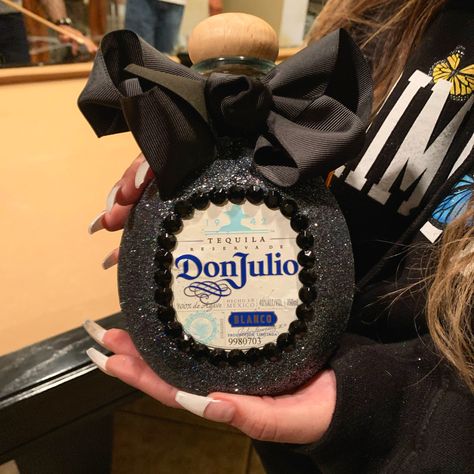 Don Julio Blanco Bottle Decorated, Decorating Bottles Ideas Birthday, Buzzballz Decorated, How To Glitter Alcohol Bottles, Alcohol Decorations, Custom Alcohol Bottles, Don Julio Bottle Decorated, Tequila Bottles Decoration, Glitter Alcohol Bottle