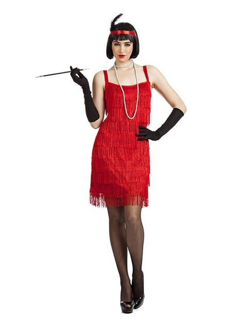 Disfraz de Charlestón o Flapper Años 20 con Flecos Rojos por delante y por detrás para mujer. Incluye vestido y cinta con pluma. No incluye el resto de artículos. Puedes añadirle algún accesorio que verás en nuestra sección de Complementos como peluca, collar, maquillaje, boquilla, guantes, boa de plumas, medias... Con este disfraz serás un acierto asegurado. Composición: 100% poliéster. Roaring 20s Party Outfit, Charleston Costume, Estilo Charleston, Gatsby Outfit, Flapper Costume Halloween, Flapper Halloween, Halloween Makeup Pretty, Holloween Costume, Casino Outfit