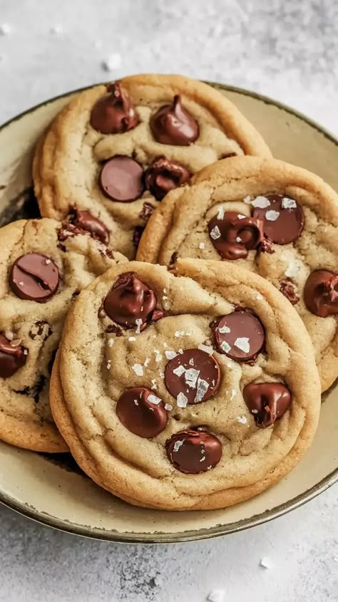 Protein Cookies—An Easy, Healthy Treat Keto Protein Powder Cookies, Snacks To Make With Protein Powder, Macro Friendly Chocolate Chip Cookies, Protein Keto Cookies, Baked Protein Cookies, Whey Protein Recipes Baking, Protein Cookies Peanut Butter, Diy Protein Cookies, Healthy Bar Cookies Recipes