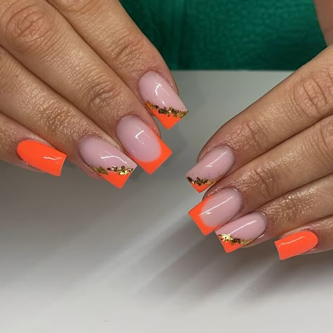 Elevate your summer nail game with 27 bright and neon orange nail design ideas. From short to long nails, explore trendy nail shapes like almond and square, with cute designs featuring coral art, flowers, and bling. Whether you prefer gel or acrylic, find inspiration for pretty and simple designs, perfect for summer trends. Discover the latest nail art ideas to add a pop of color to your look, from burnt orange to bright pink, and stay ahead in the world of nail styles Best Nail Designs For Short Nails, Tips And Gel Nails, Simple Nails Ideas Short, Short Gel Designs, Orange Cute Nails, Nail Orange Design, Fall Season Nails Square, Orange Nail Design Ideas, Acrylic Nails Fall Designs