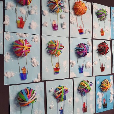 Mrs Curwood on Instagram: “Super cute hot air balloons made by grade 1/2. We were learning about the art element of Form.  #form #artelements #art #visualarts #grade1…” Paper Sculpture Elementary Art, Arts And Crafts First Grade, Different Art Forms For Kids, One Class Art Project, Art For Year 1, Form Art Projects Elementary, Hot Air Balloon Paper Craft, Year 4 Art Ideas, Grade 1 Crafts