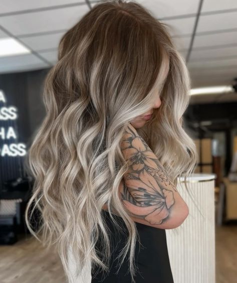 Silver Blonde Balayage for Light Brown Hair Blonde Rooted Hair, Blonde With Smudge Root, Root Smudge Blonde Money Piece, Blond With Brown Roots, Blonde Root Smudge With Money Piece, Money Pieces On Brown Hair, Balayage For Light Brown Hair, Root Smudge Blonde Balayage, Silver Blonde Balayage