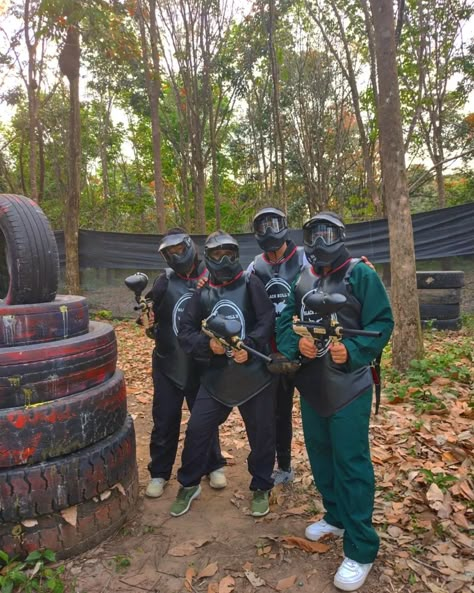 Paintball Aesthetic Friends, Paintball Date, Adventure With Friends, Dream Dates, Photos With Friends, Cute Date Ideas, Friend Activities, Adventure Aesthetic, Fun With Friends