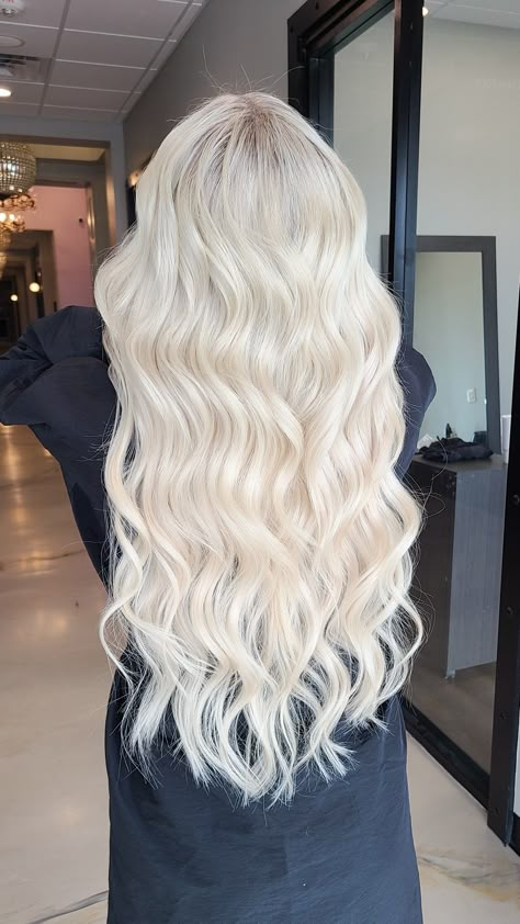 Platinum Blonde with Extensions Full Highlight Platinum Blonde, Platinum Blonde Hair With Black Under, Bleach Blonde Hair Platinum, Blonde With Extensions, Warm Platinum Blonde Hair, Hair Color Platinum Blonde, Icy Platinum Blonde Hair, Blonde Platinum Hair, All Blonde Hair