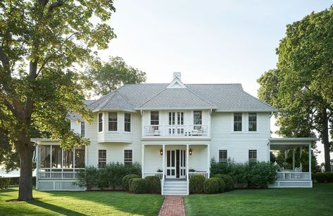 Tour designer Alfredo Paredes Shelter Island home | City Cottage, Island Cottage, Blue Floral Wallpaper, Farmhouse Colonial Exterior, Cosy House, Farmhouse Colonial, Colonial Exterior, Architecture Residential, Shelter Island