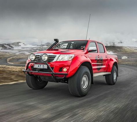 Arctic Trucks Experience Toyota Helix Toyota Helix Truck, Middle Eastern Market, Arctic Trucks, Toyota Hilux 4x4, Hilux 4x4, Storm Chasing, Hilux Vigo, Toyota 4x4, Jeep Rubicon