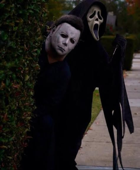 Funny Horror Aesthetic, Ghostface Jason Michael, Ghost Face And Michael Myers Matching Pfp, Ghost Face And Jason, Michael Myers And Ghost Face, Jason And Ghostface, Ghost Face And Michael Myers, Jason Pfp, Ghostface And Michael Myers