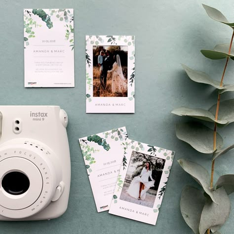 A beautiful memory & photo gift on your wedding! Design your own instax photo frame @instantcelebration. Also nice as Save the Date card or thank you card! Photo Frame Wedding Favor, Polaroid Frame Wedding, Wedding Instant Photo Ideas, Instax Sticker, Instant Photo Frame, Disco Table, Instax Ideas, Sticker Frame, Instax Frame