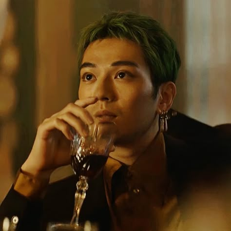 One Piece Anime Zoro, Zoro Pfp, Zoro Live Action, Pfp One Piece, Action Icon, Mackenyu Arata, One Piece Movies, One Piece Live Action, One Piece Series