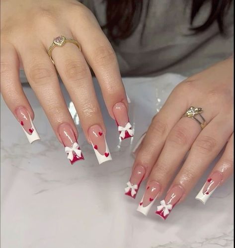 Flower Heart Nails, Bow Design On Nails, Bow Nail Ideas, Red Nails With Hearts, Acrylic Nails With Bows, Valentines Acrylics, Cute Bow Nails, Bows On Nails, Red Bow Nails