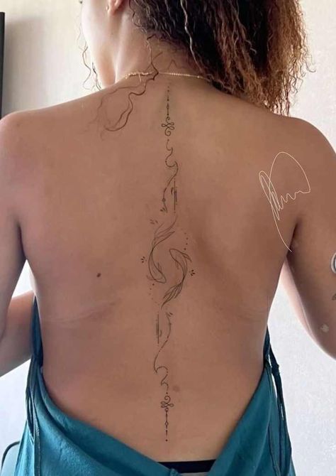 Linear Back Tattoo, Earth Spine Tattoo, Pieces Tattoo, Small Pretty Tattoos, Spine Tattoos For Women, Classy Tattoos, Back Tattoo Women, Girly Tattoos, Subtle Tattoos