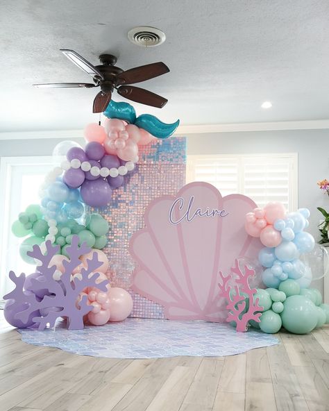 Oneder The Sea! #mermaid #mermaidtheme #mermaidthemeparty #mermaidthemebirthday #mermaidballoons #mermaidballoongarland #mermaidthemebackdrop #mermaidthemeballoongarland #mermaidthemeballoons Mermaid Third Birthday Party, One Der The Sea First Birthday Girl, Baby Ariel Birthday Party, Two The Sea Birthday Party Girl, Under The Sea First Birthday Girl, Oneder The Sea 1st Birthday Girl, 1st Birthday Mermaid Theme, Ariel Themed Birthday Party, Under The Sea Baby Shower Ideas