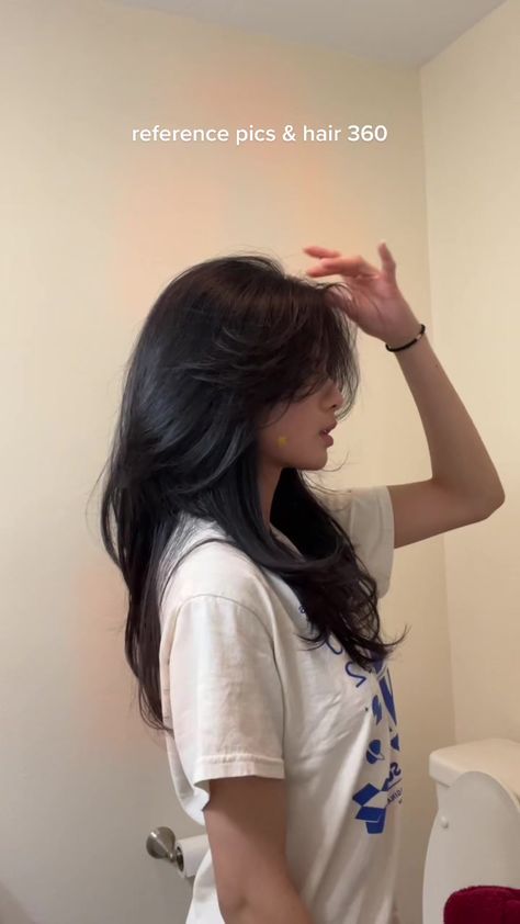 Long Two Layered Hair, 360 Layered Hair, Longlayers Haircut Medium, Layered Hair Medium 360, Wolfcut Long Hair 360°, Wolfcut Hair Long Straight 360, Layer Cut Medium Hair, Haircut For Thick Hair Oval Face, Long Haircut With Long Bangs