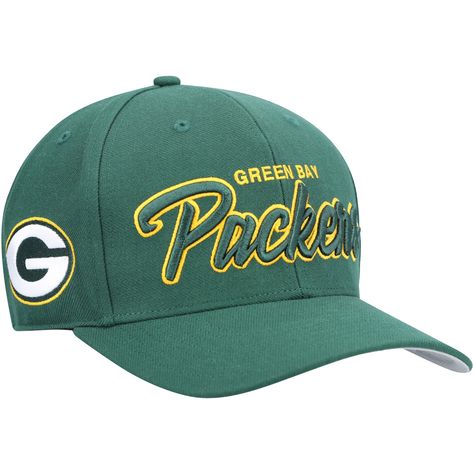 Give a bold finish to any outfit with this Green Bay Packers Street Script MVP hat. This cap from '47 features eye-catching graphics and a snapback closure for a perfect fit. This Green Bay Packers cap is a must-have for any fan collection. Green Bay Packers Hat, Packers Gear, Gameday Couture, Green Street, Nfl Gear, 47 Brand, Mens Green, Kids Hats, Green Bay Packers