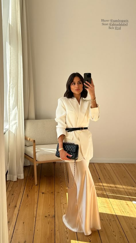 Selfie Fashion Show, Nada Adelle Style, Winter White Cocktail Outfit, White Clutch Outfit, White Blazer Holiday Outfit, Monochrome Cream Outfit, Vest And Skirt Outfits For Women, Satin Business Suit, Tania Sarin Style