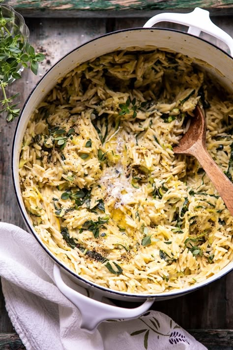 Orzo Half Baked Harvest, Creamy Lemon Orzo, Zucchini Orzo, Half Baked Harvest Recipes, Lemon Orzo, Cheesy Zucchini, Harvest Recipes, Smitten Kitchen, Half Baked