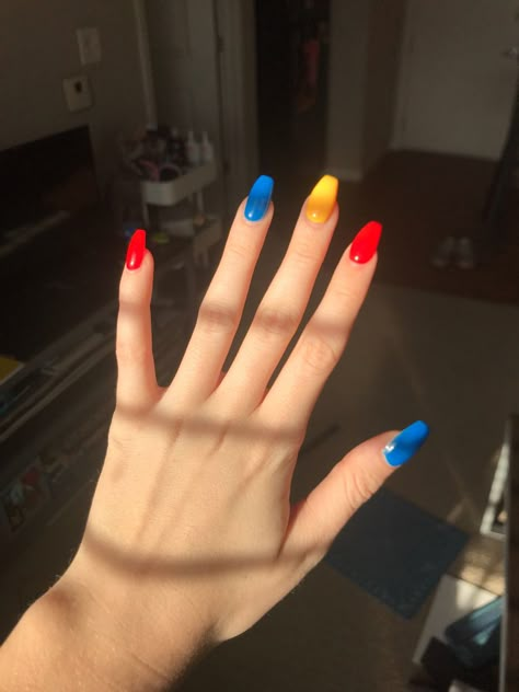 Vivid Color Nails, Two Color Nail Polish Ideas, Tricolor Nails, Short Multi Colored Nails, Mix Match Nails Colour, Color Pallet Nails, 3 Colored Nails, Nail Color Schemes, Simple And Colorful Nails