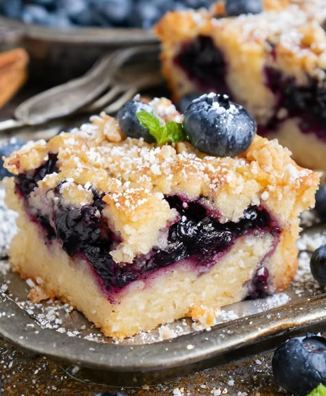 Holy moly! We made this twice over the weekend because everyone was obsessed! Blueberry Coffee Cake Recipe, Blueberry Pie Bars, Easy Blueberry Pie, Blueberry Desserts Recipes, Blueberry Buckle, Crumb Bars, Blueberry Coffee Cake, Blueberry Pie Filling, Blueberry Coffee