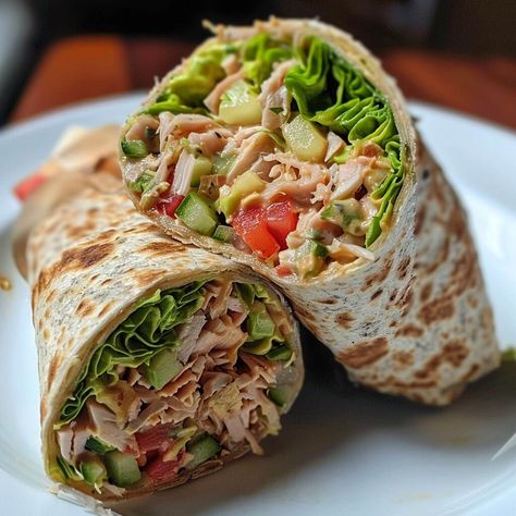 A delicious and healthy tuna wrap recipe. Tuna Wraps Recipes Healthy, Supper Wrap Ideas, Tuna Salad Wrap Recipe, Healthy Tuna Wrap, Healthy Summer Lunch Recipes, Tuna Wrap Recipe Healthy, Healthy Wraps For Dinner, Recipes With Tuna, Tuna Wrap Recipe