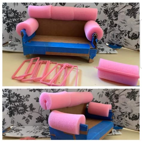 Diy Doll House Furniture Easy Cardboard, Diy Barbie Stuff, Diy Doll House Furniture, Miniature Couch, Barbie House Furniture, Diy Barbie House, Dollhouse Miniature Tutorials, Doll House Ideas, Miniatures Diy