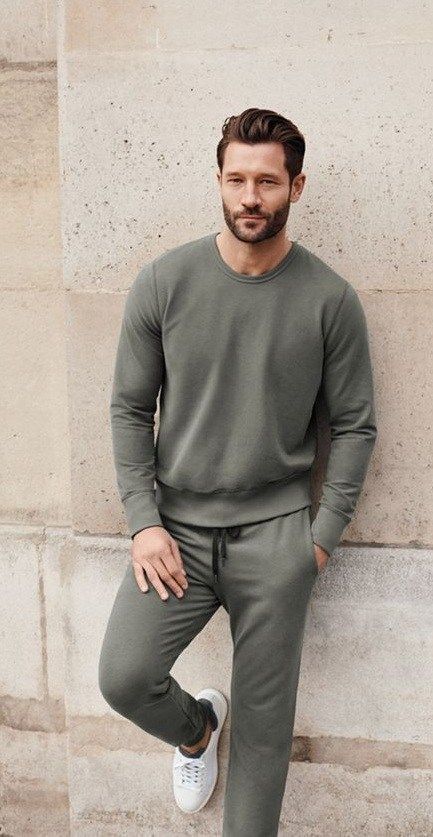 Cozy and Stylish Loungewear Ideas for Men Mens Comfy Outfits, Lounge Wear Men, Loungewear Outfit, Comfy Fall Outfits, Stylish Loungewear, Comfy Casual Outfits, Men Fashion Casual Shirts, Stylish Men Casual, Mens Loungewear