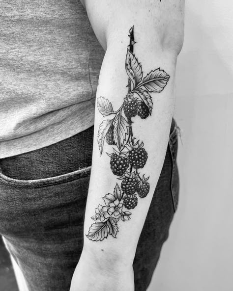 Blackberry Sprig Tattoo, Strawberry Vine Tattoo Black And White, Blackberry Branch Tattoo, Wild Strawberry Tattoo, Blackberry Vine Tattoo, Berry Tattoos, Raspberry Tattoos, Strawberry Vine Tattoo, Wrist Wrap Tattoo