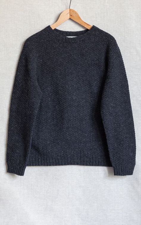 The quality of the fabric surprised me. Fabric softness makes it excellent choice for baby clothes Mens Crew Neck Sweaters, Knitted Jumper Men, Knitted Sweater Men, Mens Knitwear, Jumper Outfit, Boys Knits, Mens Casual Dress Outfits, Guys Clothing Styles, Wool Wash