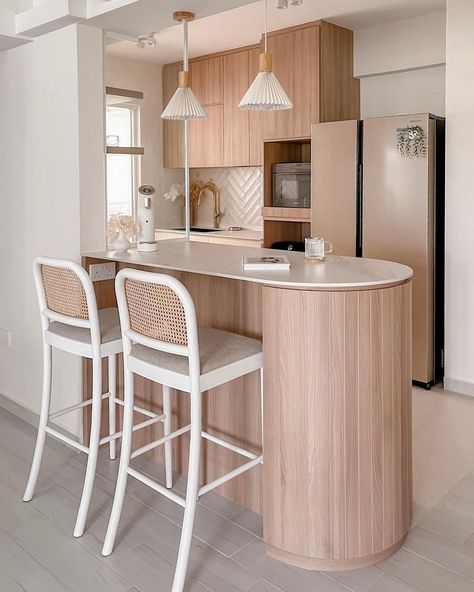 @cherriepei.id • Instagram photos and videos Scandinavian Breakfast, Breakfast Corner, Breakfast Counter, Curved Kitchen, Kitchen Bar Design, Cozy Breakfast, Kids Room Interior Design, Breakfast Nooks, Cozy Breakfast Nook