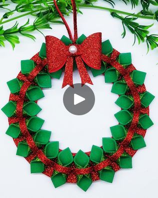 Christmas Decorations Paper Craft, Wreath For Christmas Diy, Christmas Wreath Paper Craft, Christmas Wreath Making Ideas, Foam Christmas Wreaths, How To Make Christmas Wreaths Diy, Christmas Decor Ideas Diy Crafts Easy Paper, Christmas Paper Decor Ideas, Christmas Decoration For School