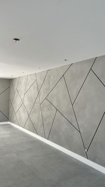 Venetian Plaster Artist and Coach on Instagram: "Geometric design on concrete finish wall #venetianplaster #venetianplasterschool #beverlyhills #interiordesign #limewash #concretefinish" Taped Painted Walls Patterns, Concrete Finish Wall, Geometric Feature Wall, Concrete Wall Paint, Concrete Wall Design, Cabin Decor Diy, Wall Texture Patterns, Geometric Wall Paint, Drywall Mud